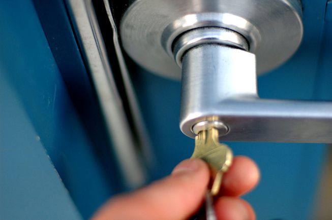 Key to Security: Full-Service Locksmith Solutions for Home and Business